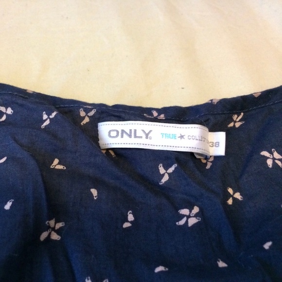 🔸3/30$🔸 ONLY Top / Tunic - Picture 2 of 2